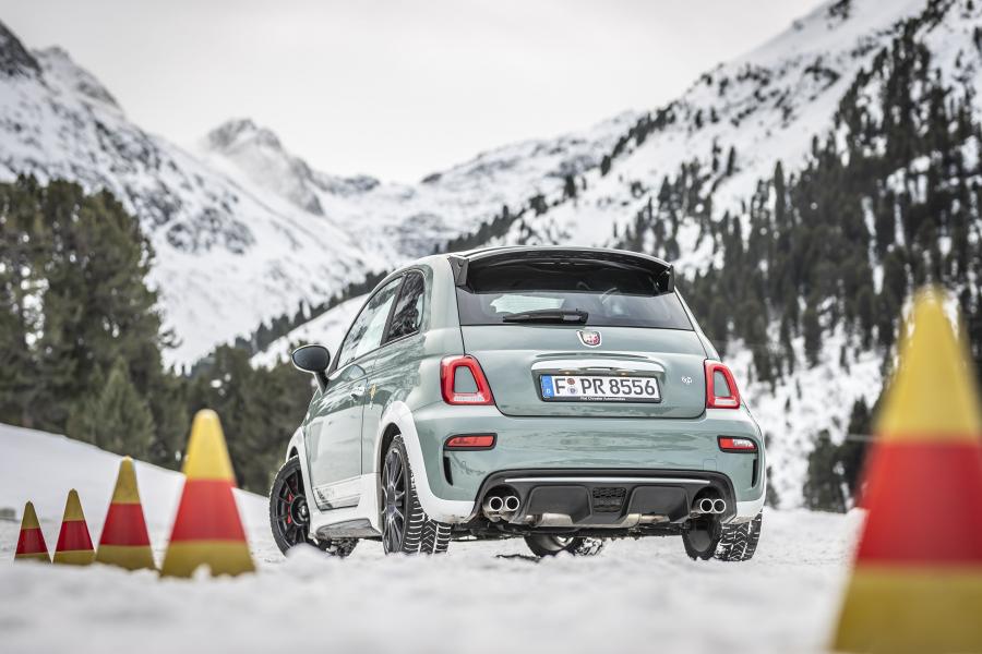  Abarth 695 70° Anniversario (312) 2019 года  (WW) (фото 47 из 70)